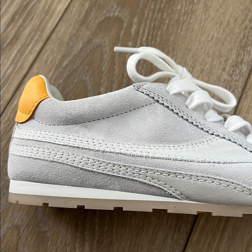 Oncept ballet flat sneaker ice color size 7.5, worn once, suede, lightweight - Picture 9 of 10